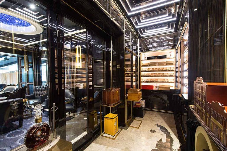 The Style of Handcrafted Humidors by Cigar Time LUNO Luno